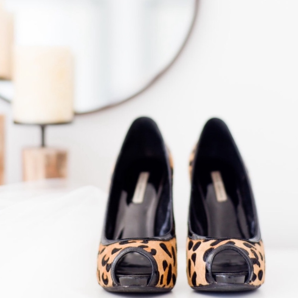 Katherine Amberleigh ponyhair Leopard II pumps